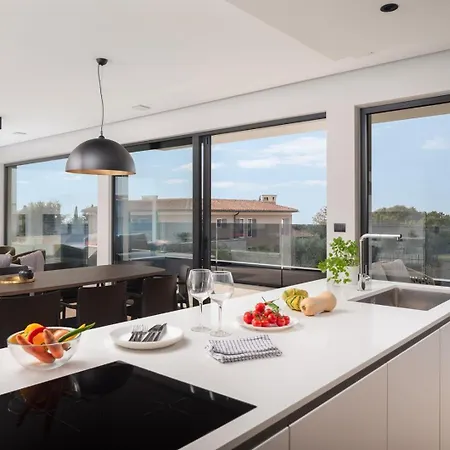 Old Olive Iii By Vivi Rent ヴィラ