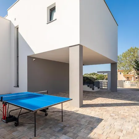 Old Olive Iii By Vivi Rent Villa *